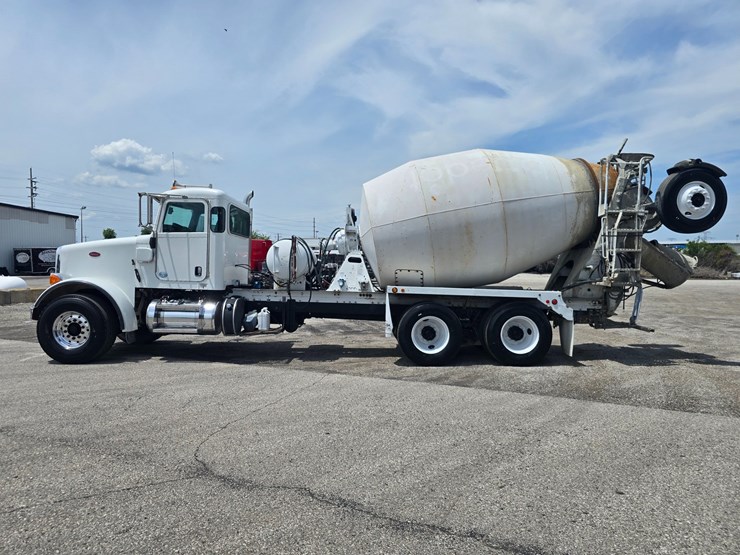 2014-peterbilt-365-image-9