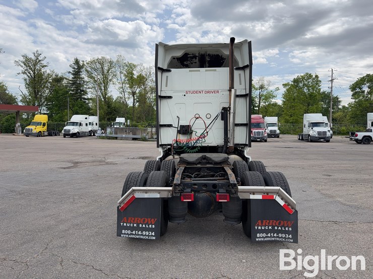 2016-international-prostar-image-6