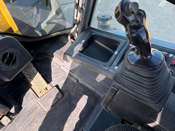 deere-344l-image-41
