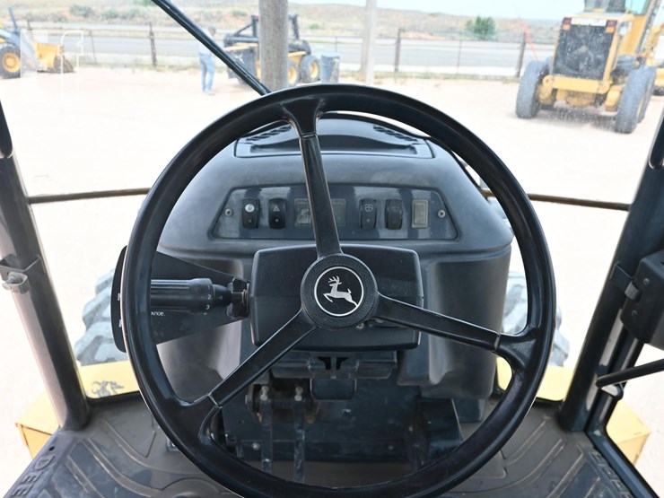 2011-deere-310sj-image-2