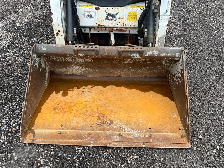 2021-bobcat-t450-image-10