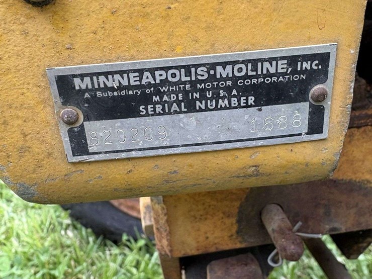 minneapolis-moline-108-image-6