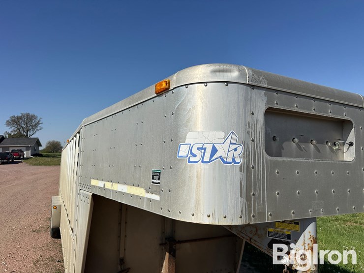2004-wilson-livestock-trailer-image-13