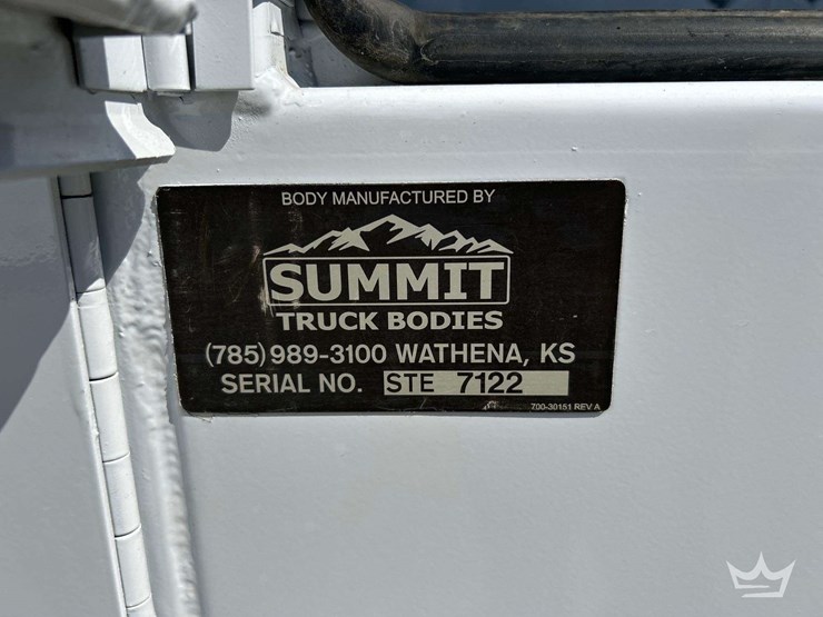 2023-ford-f550-image-41
