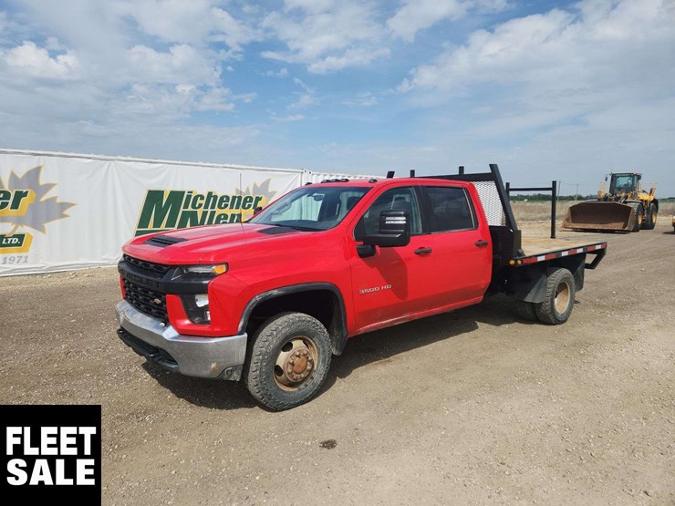 2020-chevrolet-silverado-3500hd-image-1