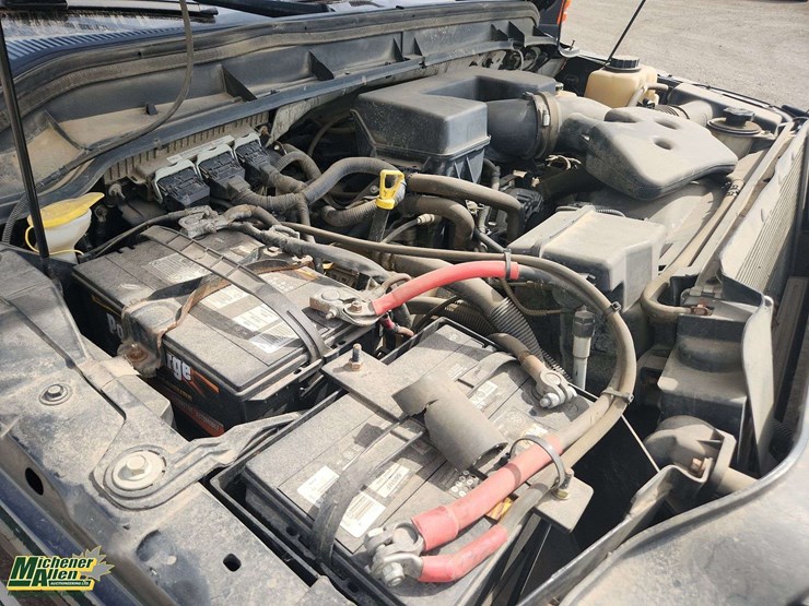 2011-ford-f350-image-27