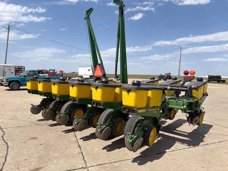 john-deere-7200-image-4