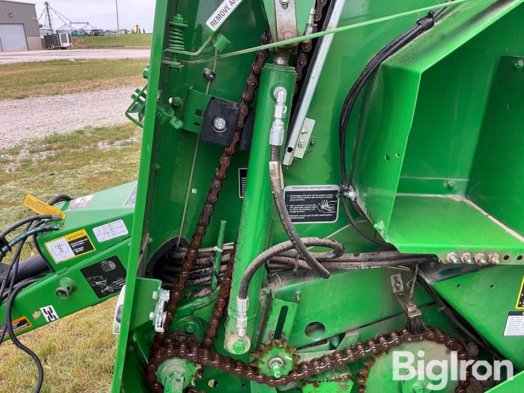 2021-john-deere-560r-image-14