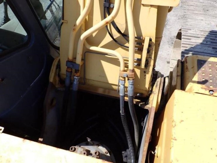 2004-deere-270c-lc-image-42