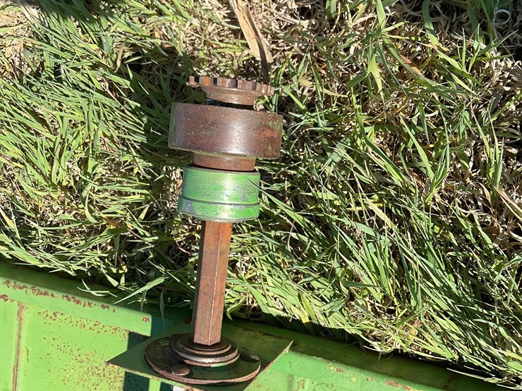 john-deere-5830-image-15