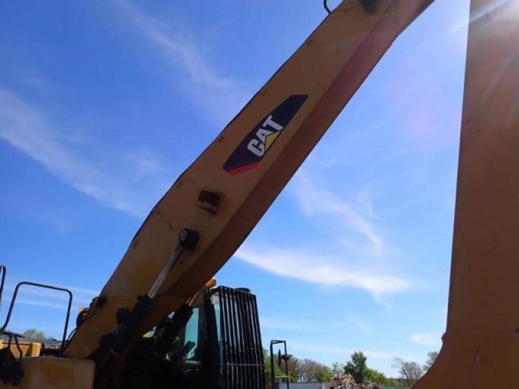 2008-caterpillar-m325d-mh-image-26