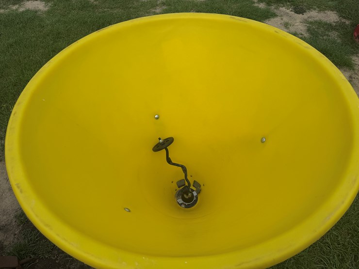 cosmo-3-point-fertilizer-spreader-p-model-image-5