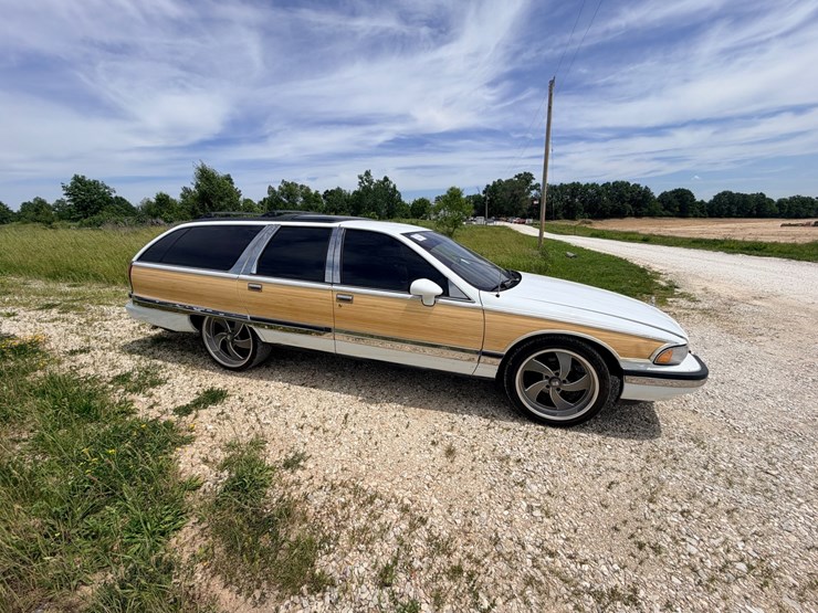 #24067-•-1994-buick-roadmaster-passenger-car-image-11