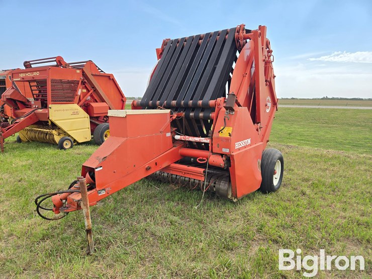 hesston-5800-image-1