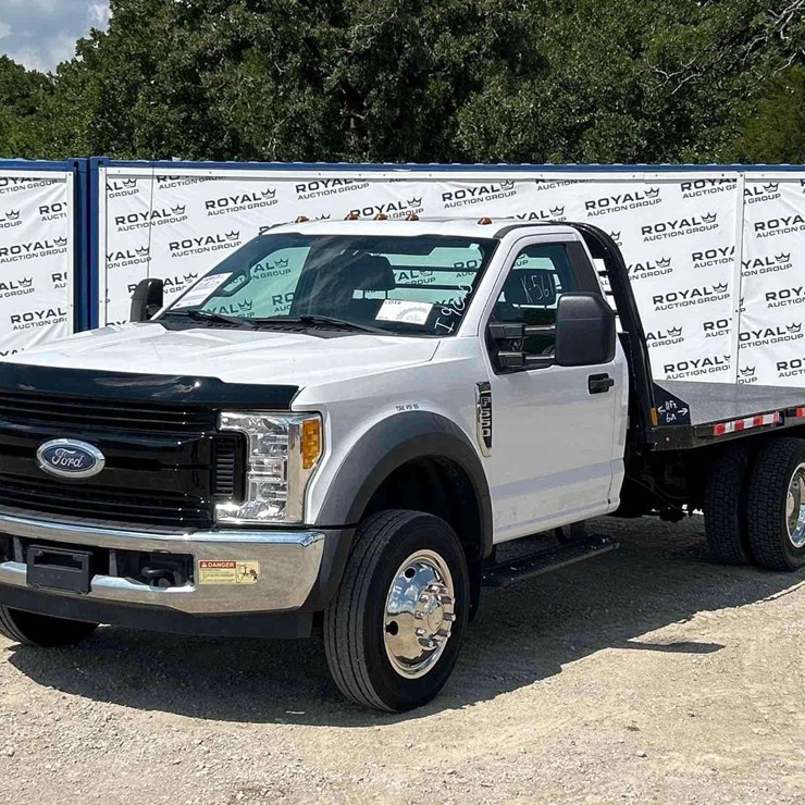 2017 FORD F550