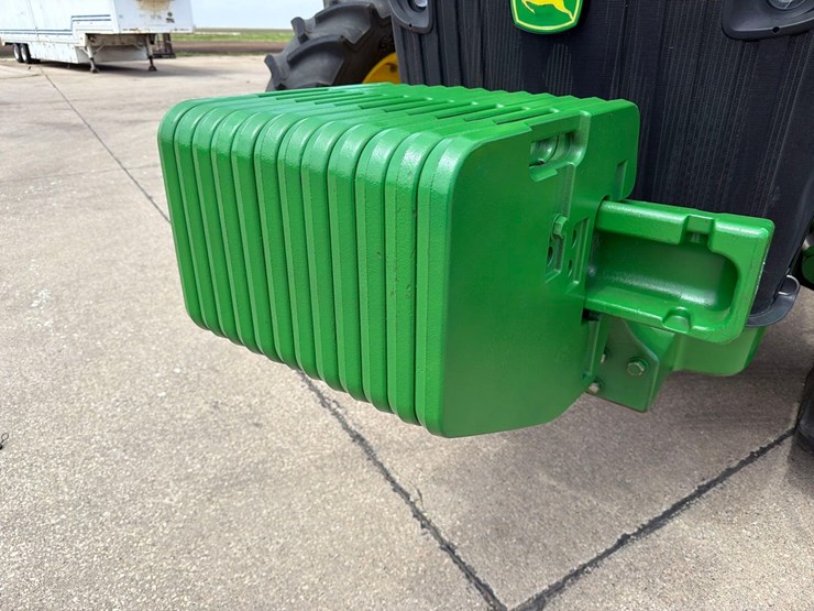2012-john-deere-8310r-image-13