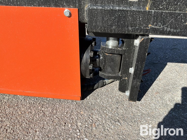 2026-massey-ferguson-730-image-15