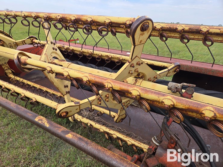 new-holland-495-image-16
