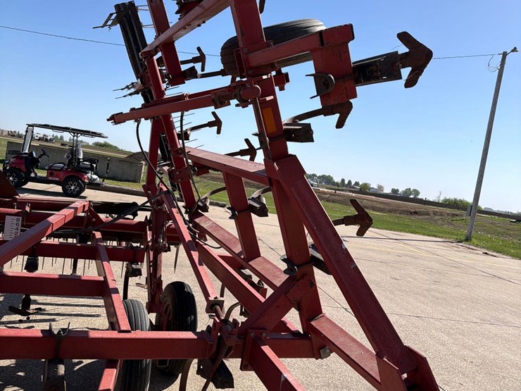 case-ih-4800-image-19
