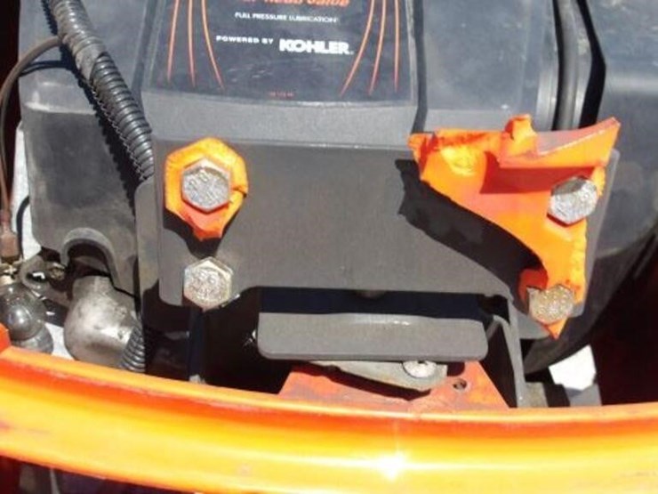 2013-kubota-t1880-image-19