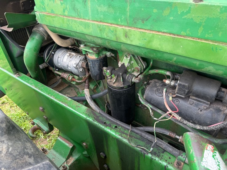 john-deere-8640-image-12