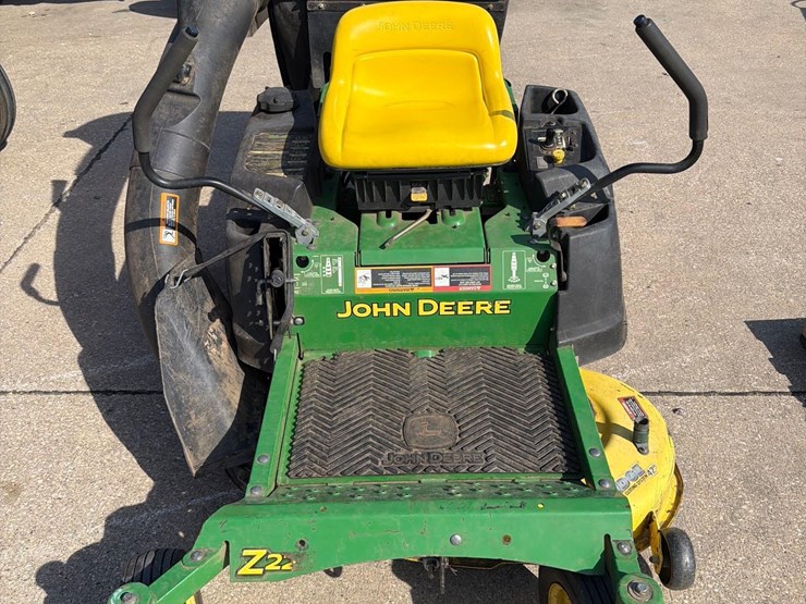 john-deere-z225-image-2