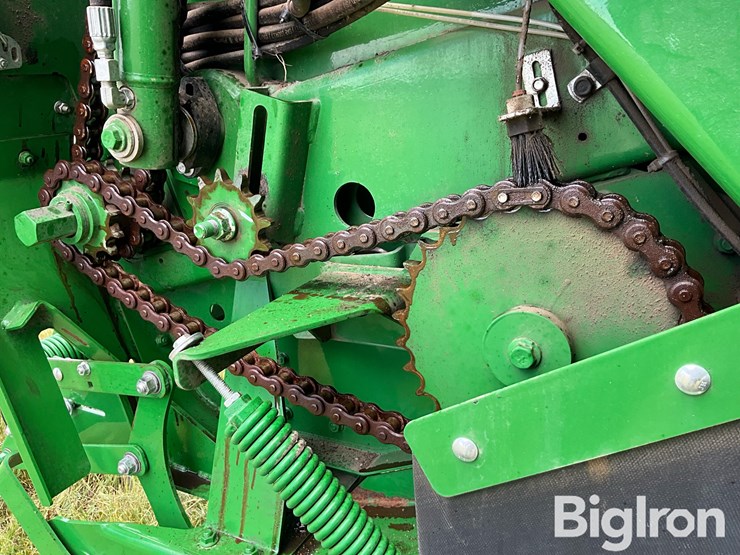 2021-john-deere-560r-image-15