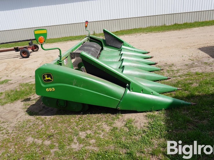 john-deere-693-image-4