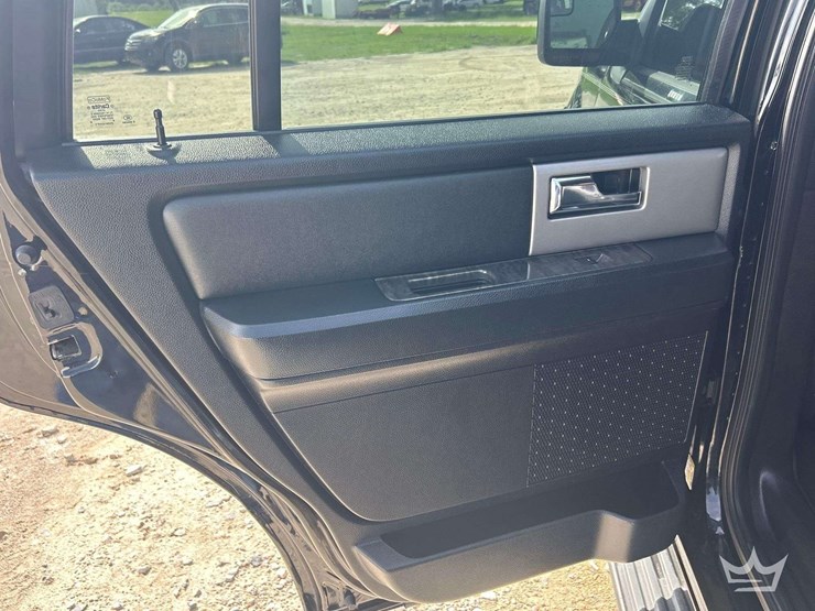 2017-ford-expedition-image-22