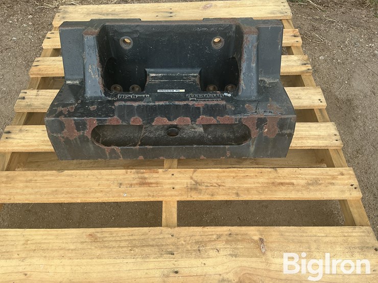 case-ih-87448319-weight-bracket-image-12