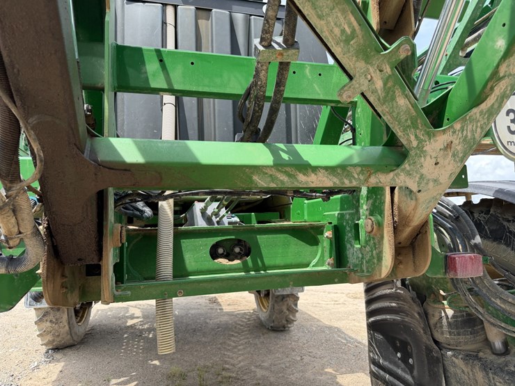 2016-john-deere-r4038-image-65