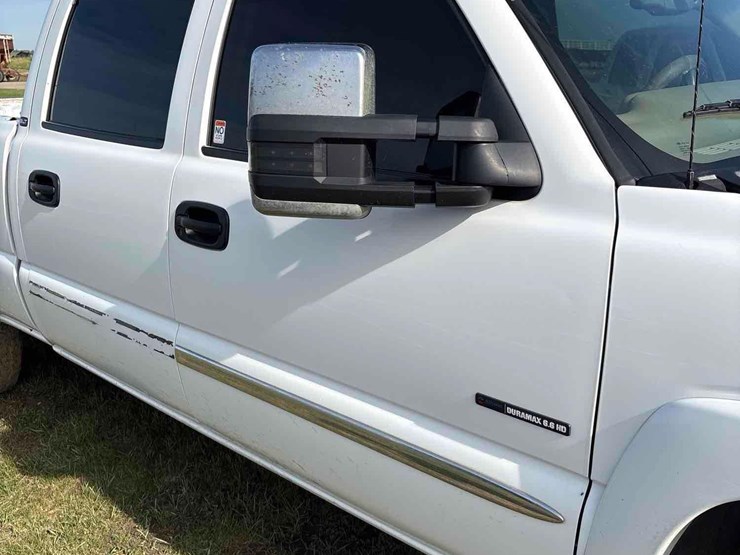 2002-gmc-2500-image-18
