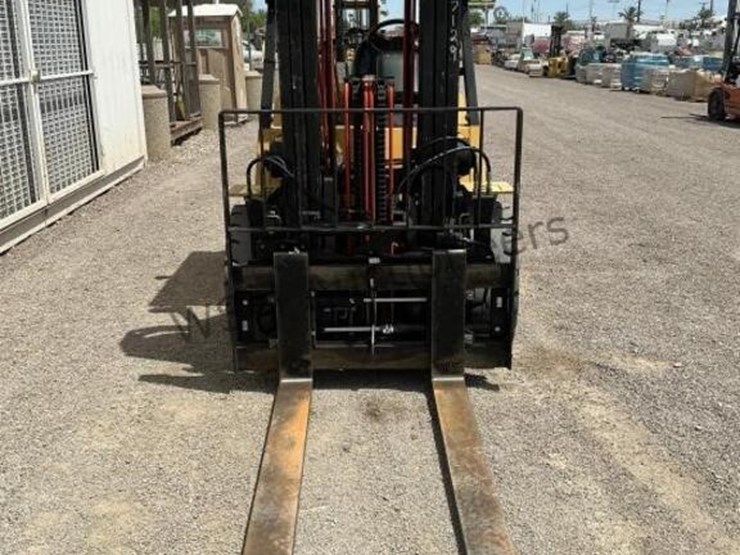 caterpillar-dp40kl-image-3