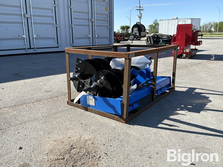 2026-massey-ferguson-730-image-3
