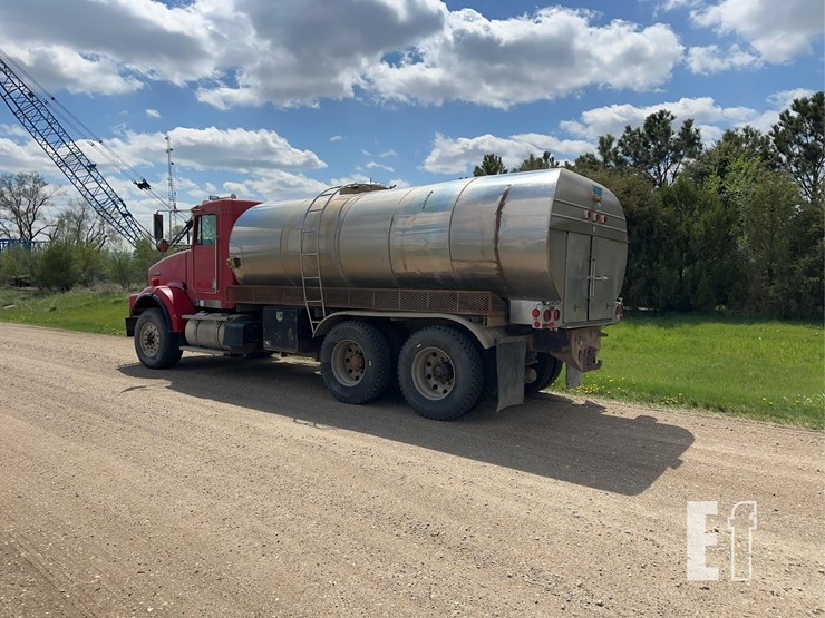 2000-kenworth-t800-image-3