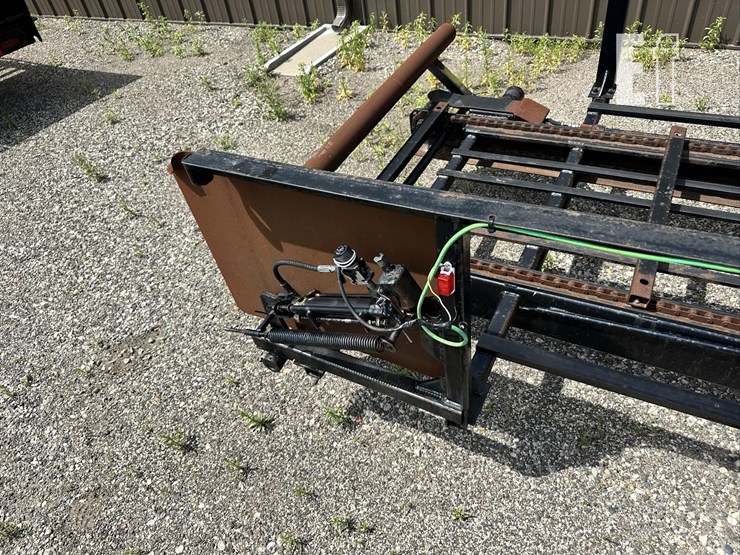 john-deere-568-image-12