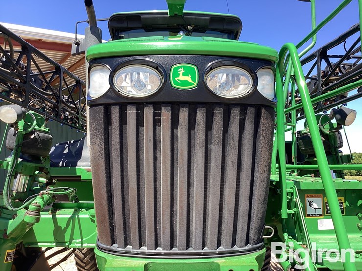 2011-john-deere-4830-image-11