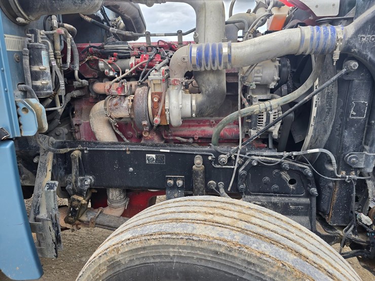 2013-peterbilt-388-image-48