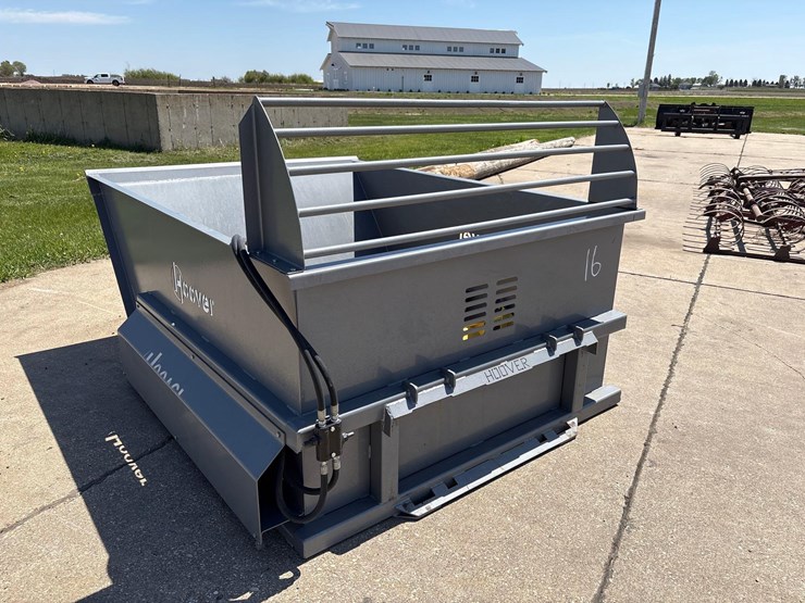 like-new-hoover-skidloader-bale-processor-image-3
