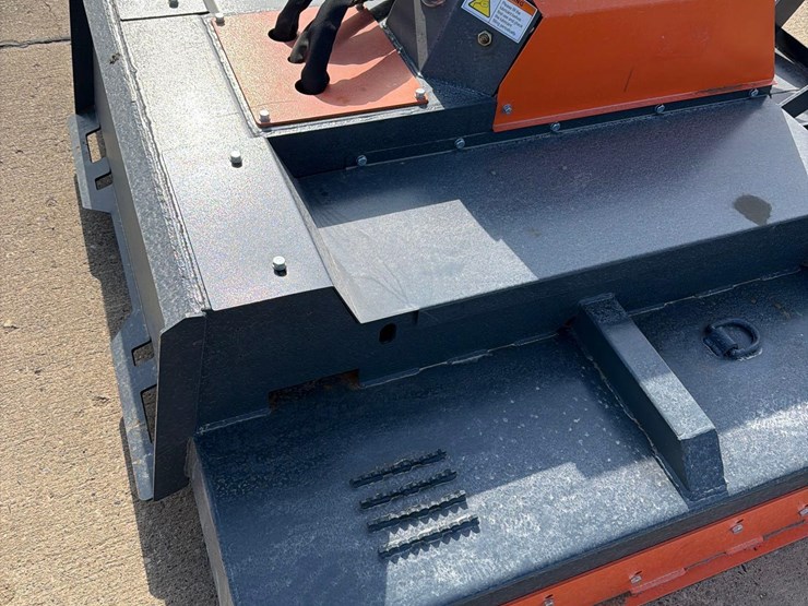 heavy-duty-skidloader-72”-whirly-mower-image-12