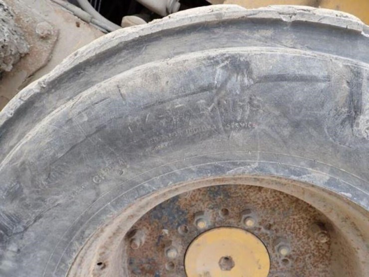 2008-john-deere-328-image-26