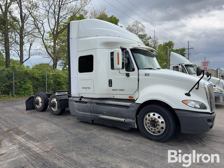 2016-international-prostar-image-3