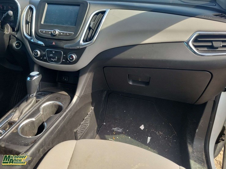 2018-chevrolet-equinox-image-35