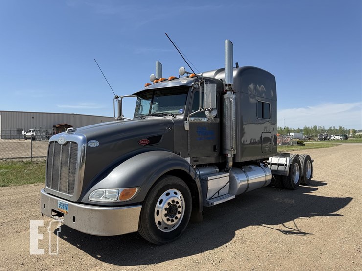 2009-peterbilt-386-image-16