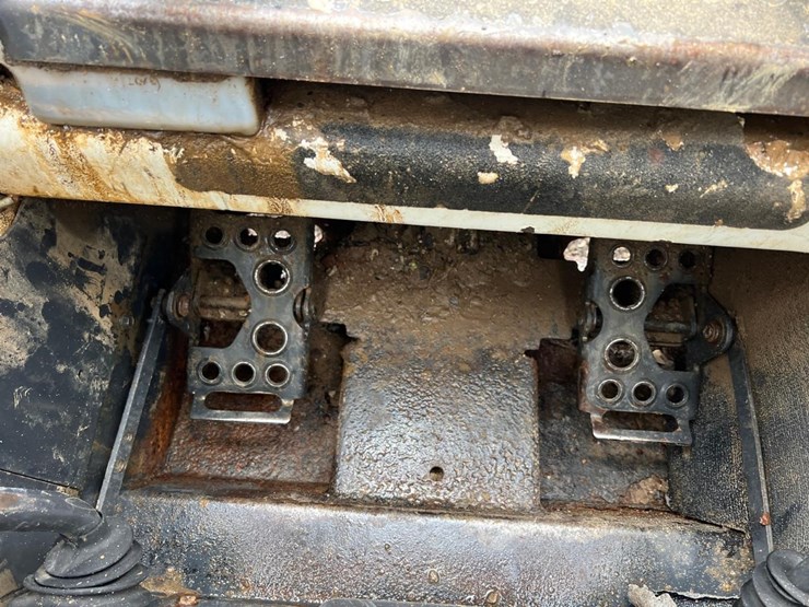 bobcat-t190-image-25