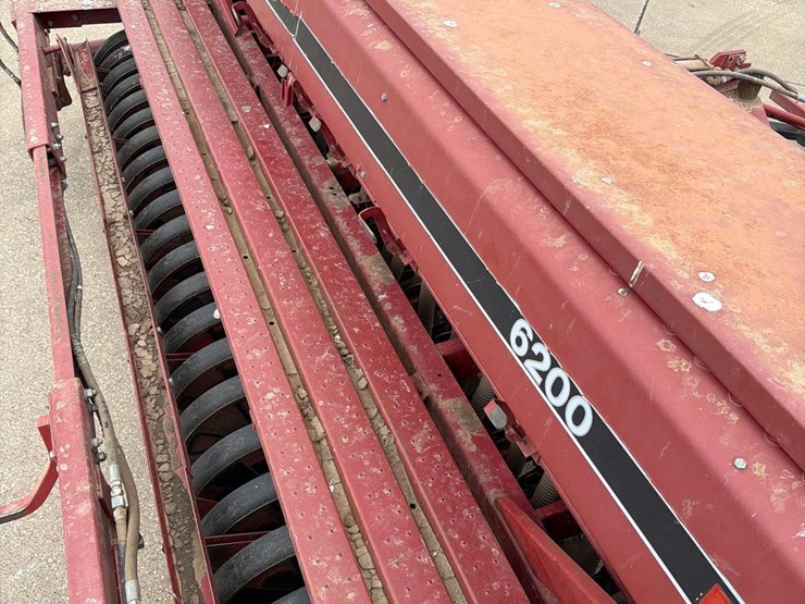 case-ih-6200-image-43