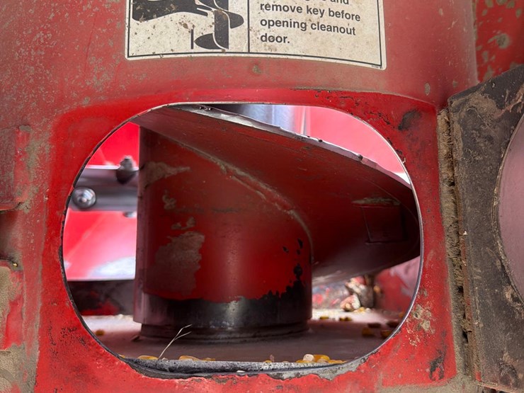 2001-massey-ferguson-8780xp-image-40