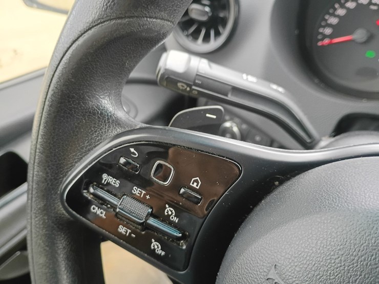 2019-mercedes-benz-sprinter-2500-image-44