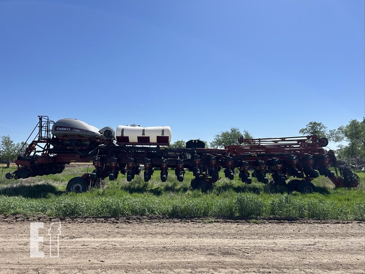 2015-case-ih-1265-image-2