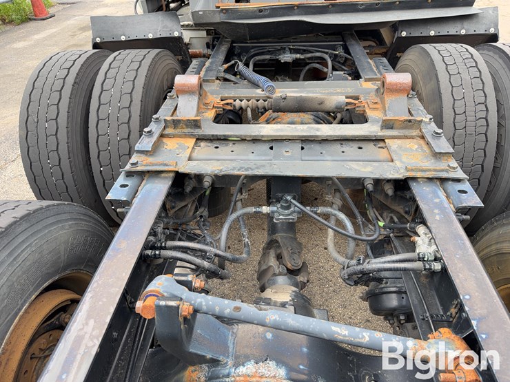 2015-international-prostar-image-12